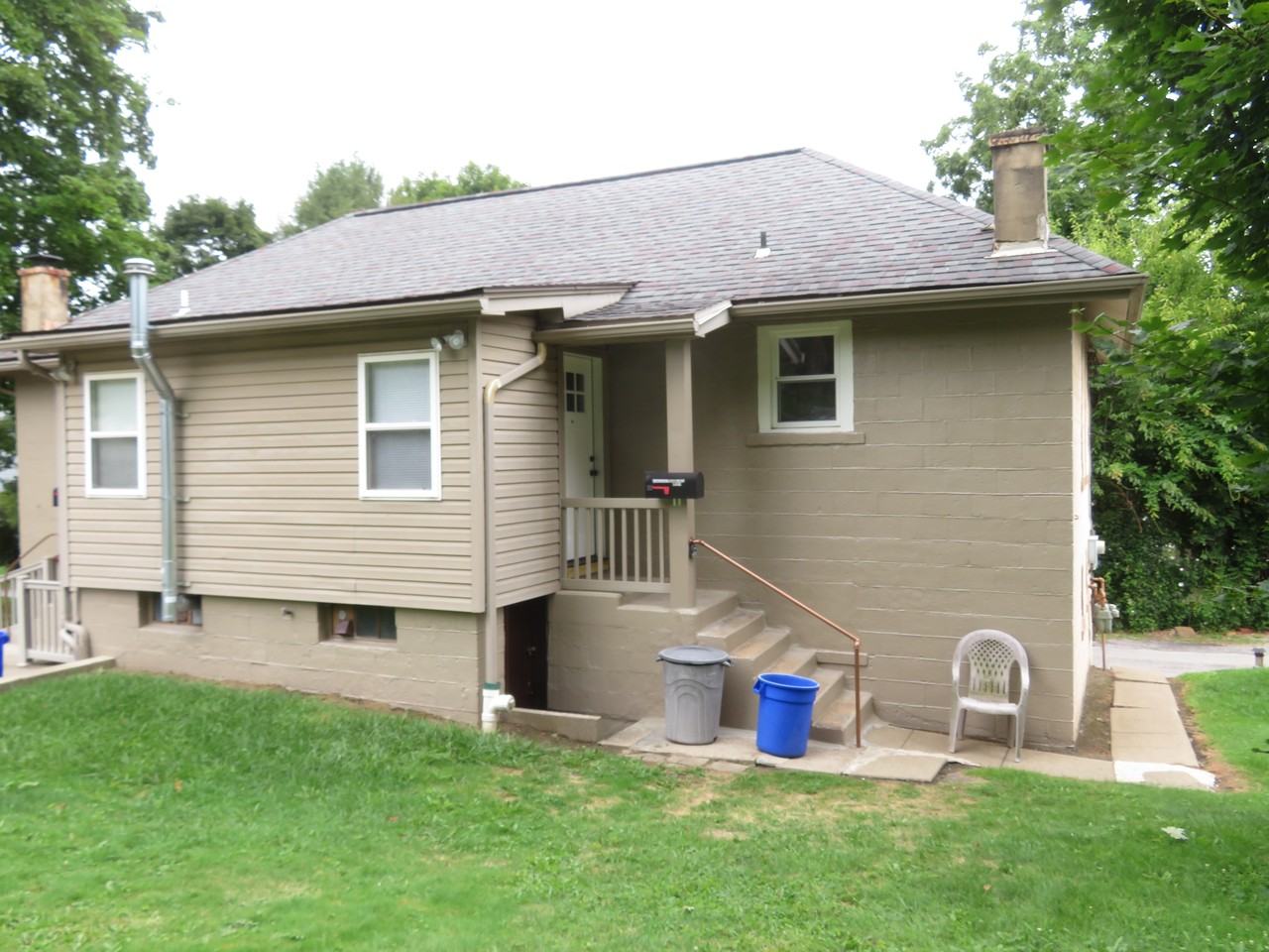 214 1/2 1/2 Brown Avenue