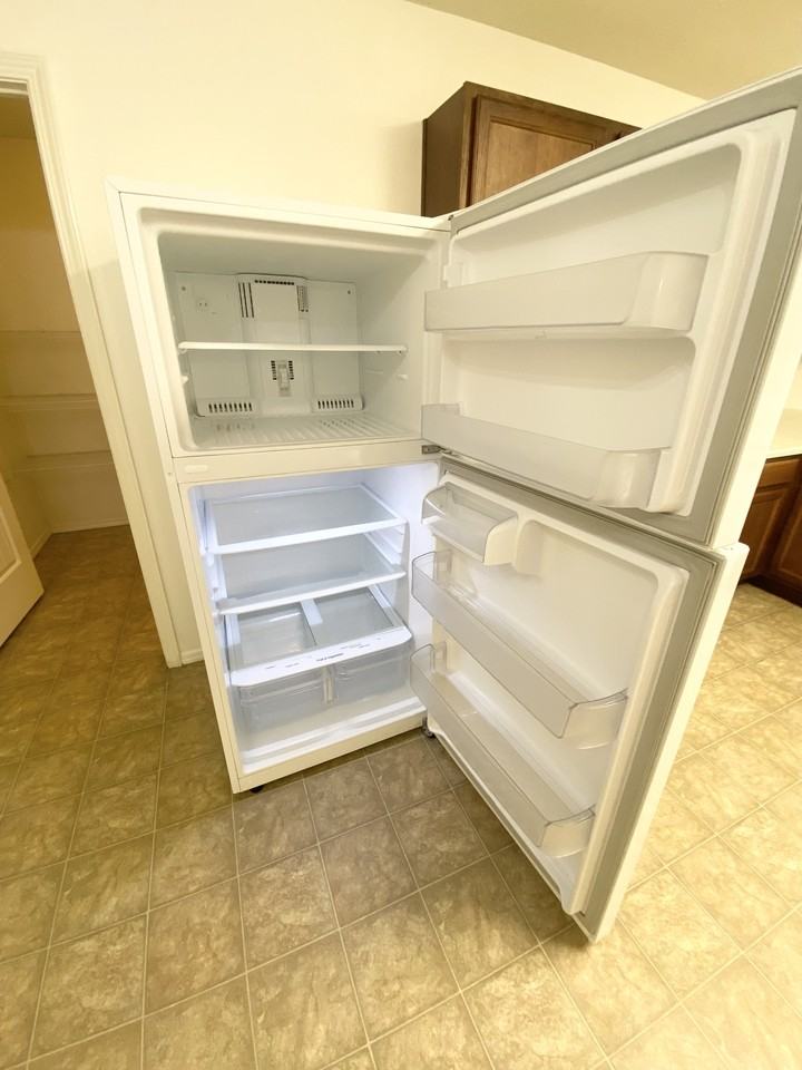 1243 Westsouth - Photo 6 of 50