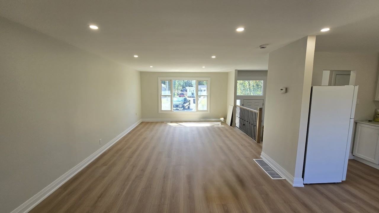 698 Burton Drive - Photo 6 of 29