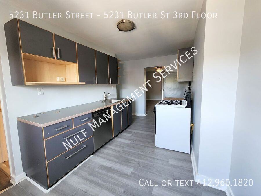 5231 Butler St - Photo 2 of 6