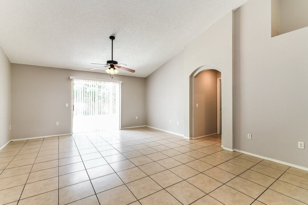 1512 Lake Thomas Loop - Photo 3 of 16