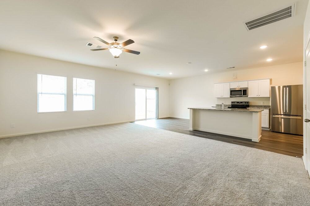 6163 Emperor Pines Trl - Photo 5 of 17