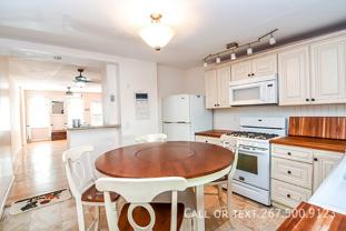 821 Almond St - Photo 1 of 1