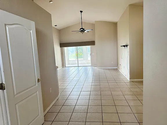 7831 Citrus Creek Dr - Photo 4 of 19