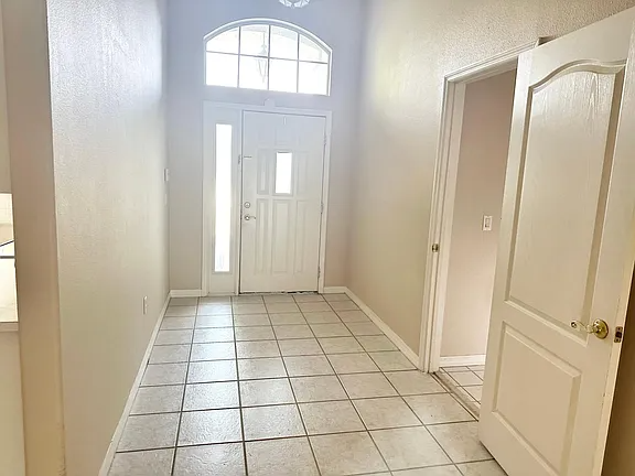 7831 Citrus Creek Dr - Photo 7 of 19