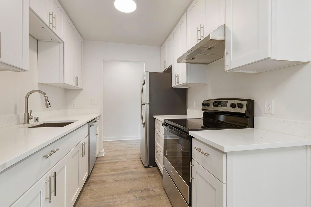 Residence 620 - Photo 3 of 50