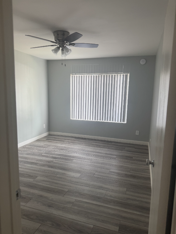 8757 Owensmouth Ave #9 - Photo 5 of 11