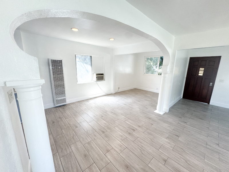 718 Oakford Drive #718 - Photo 4 of 18