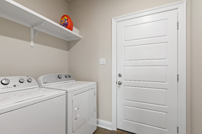 212 Spoonbill Drive - Photo 2 of 15