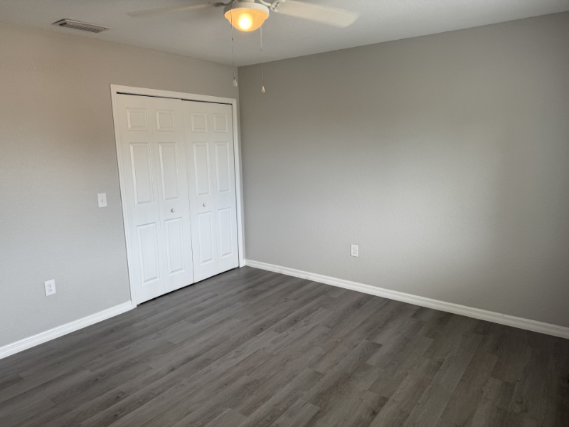 1925 Avenue O Sw #105 - Photo 5 of 8