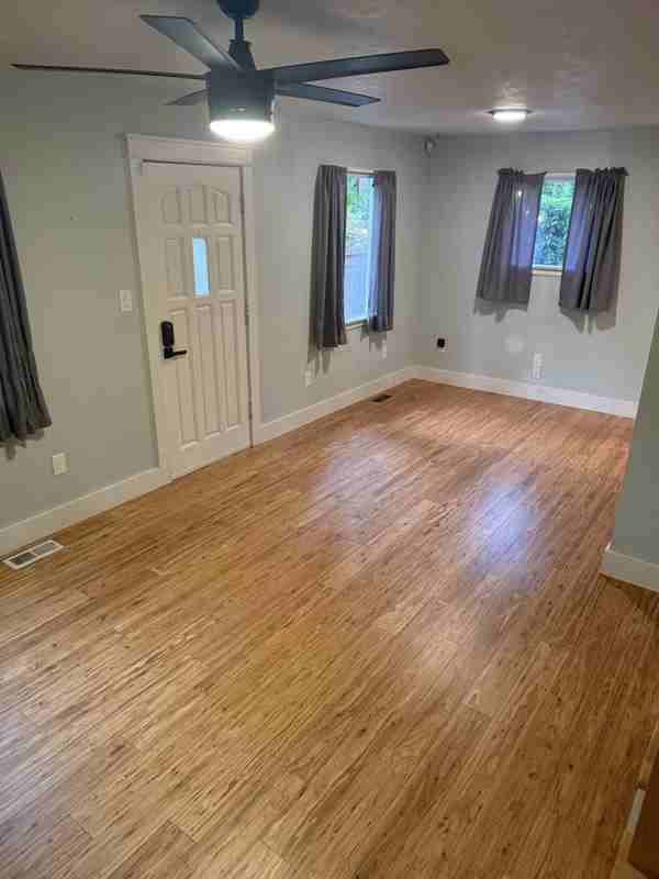 132 Del Monte Ave - Photo 3 of 19
