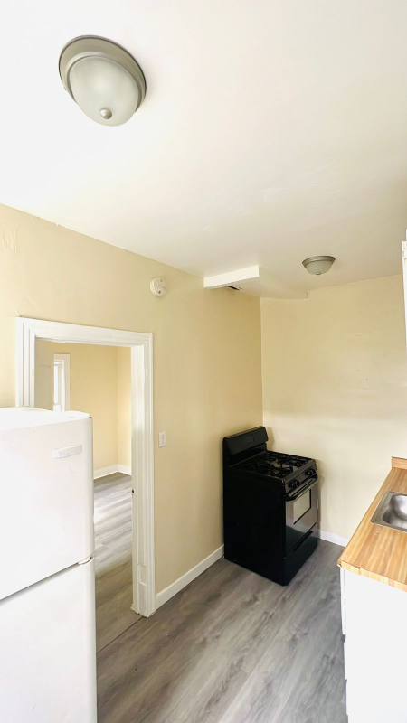 4017 W 28th St #6 - Photo 5 of 11