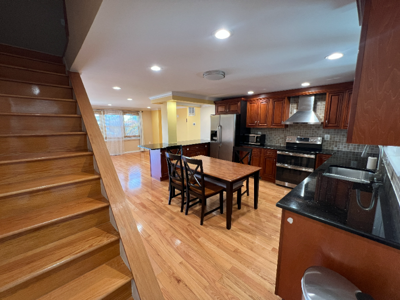 643 47th Street - Photo 3 of 20