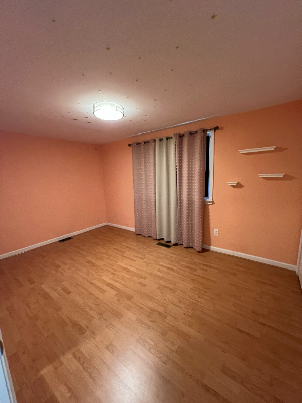 643 47th Street - Photo 7 of 20