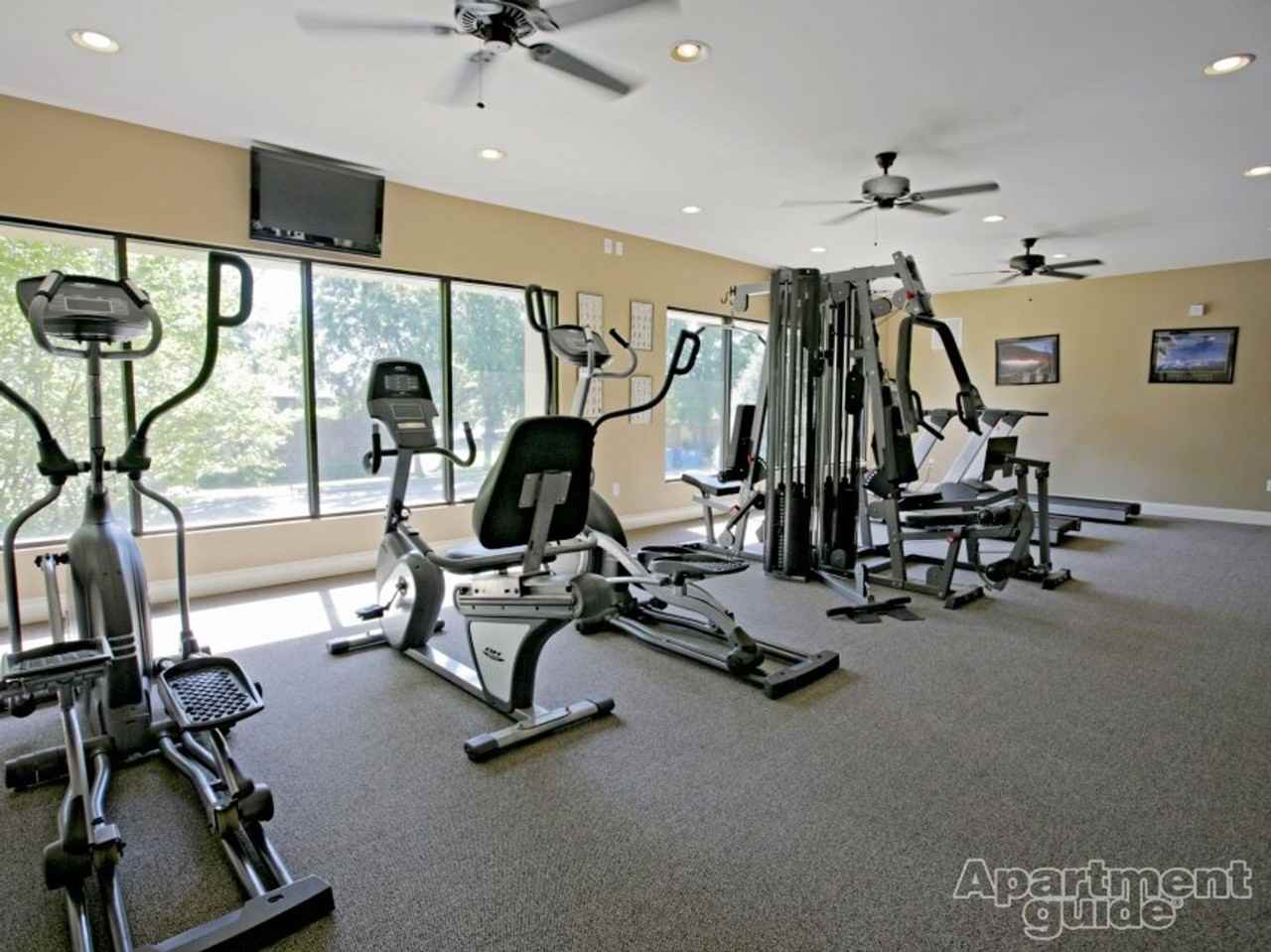 716 Old Manor Road - Photo 6 of 21