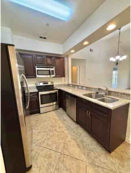 1076 Winding Pines Cir #205 - Photo 4 of 40