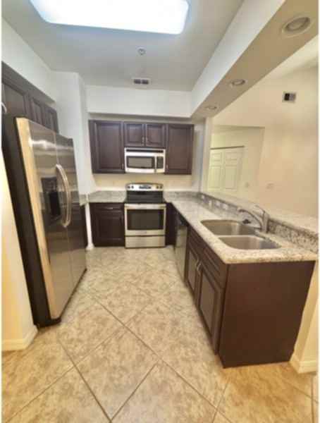 1076 Winding Pines Cir #205 - Photo 6 of 40