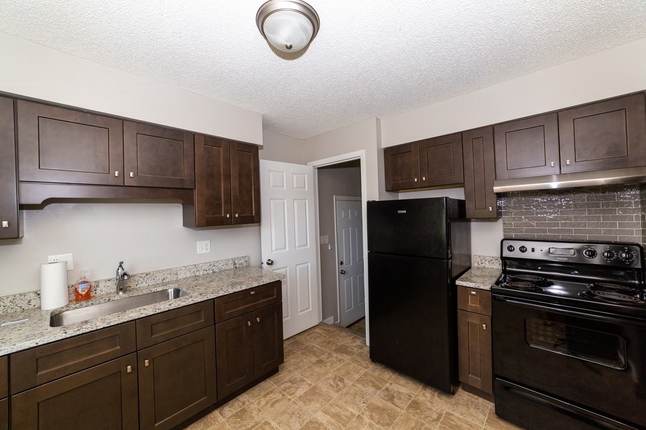 905 Emma Ave #NA - Photo 2 of 16