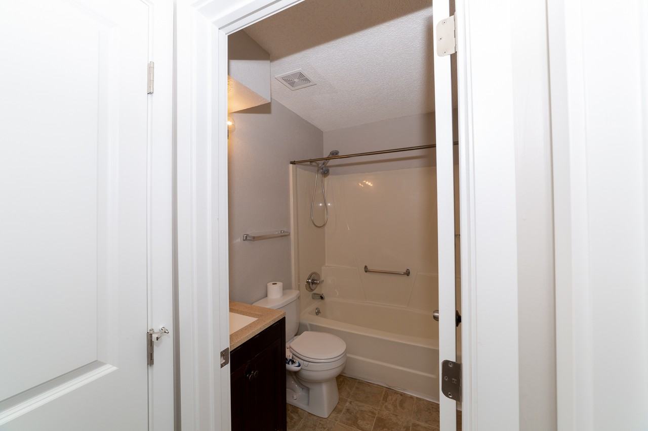 905 Emma Ave #NA - Photo 4 of 16