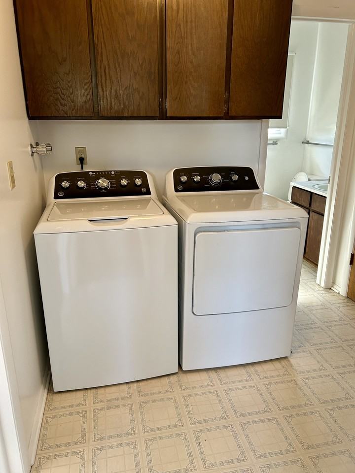 204 S 20th Ave #206 - Photo 3 of 22