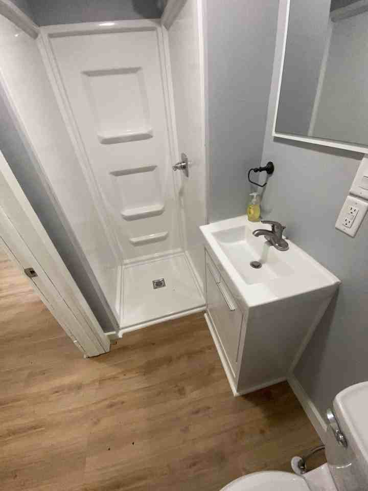 501 Clarence St #1-2 - Photo 2 of 6