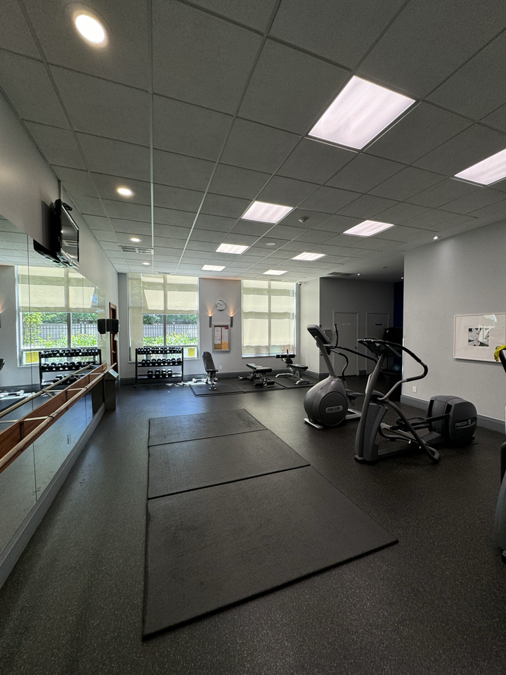 32 Glendora Avenue - Photo 6 of 10