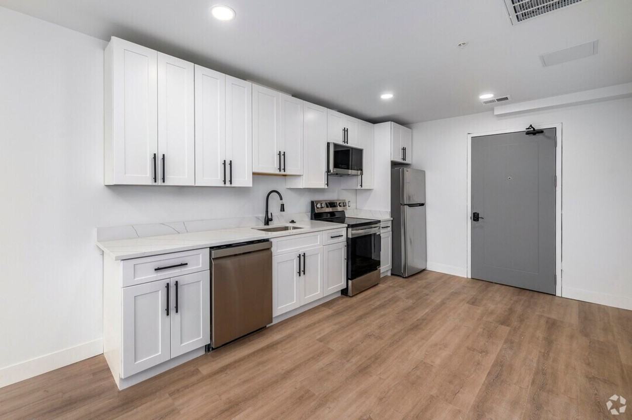 Georgia Flats - Photo 3 of 27