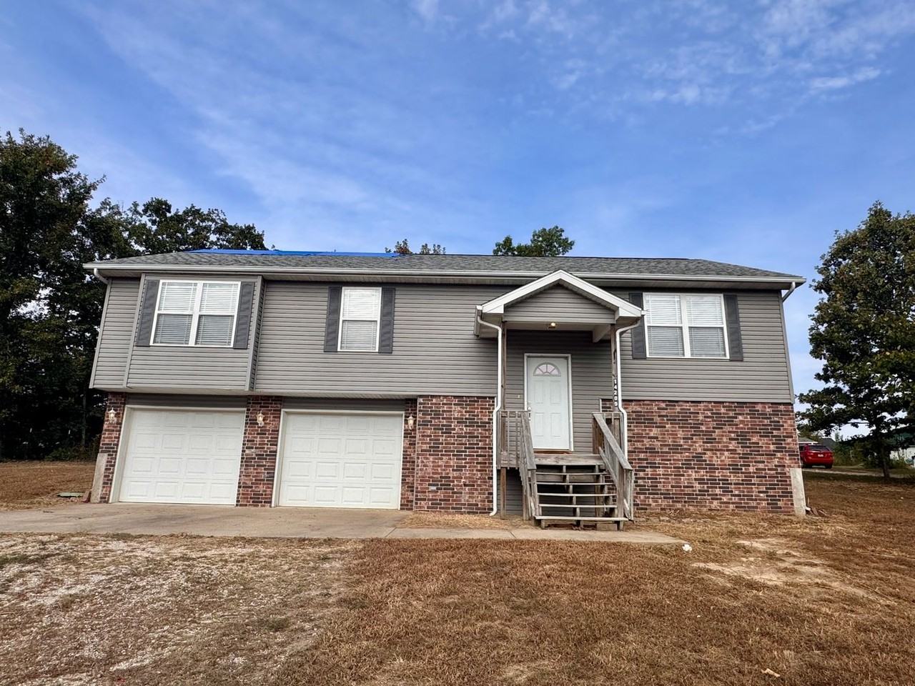 14209 Haywood Dr - Photo 2 of 18