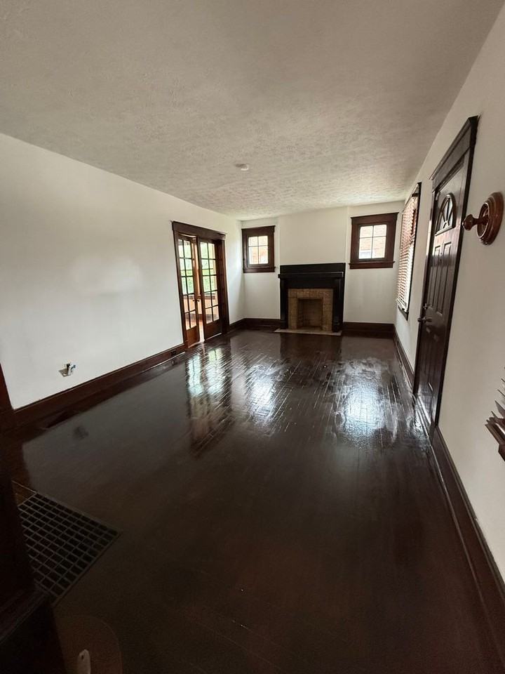 1518 Cedar Ave - Photo 2 of 16