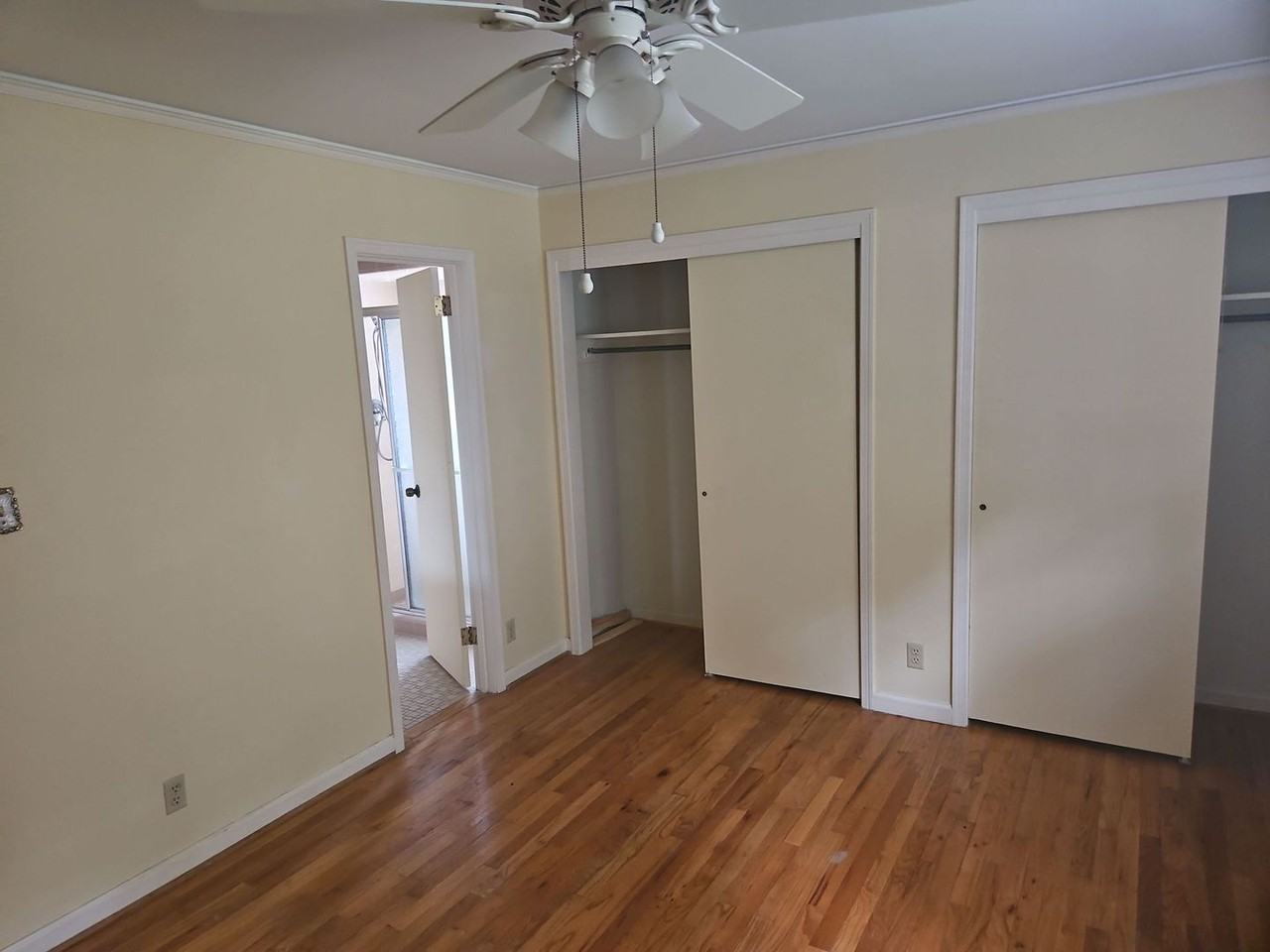 2924 Fernway Dr - Photo 2 of 5