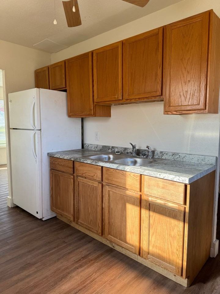 7 Stephendale Ct - Photo 4 of 9