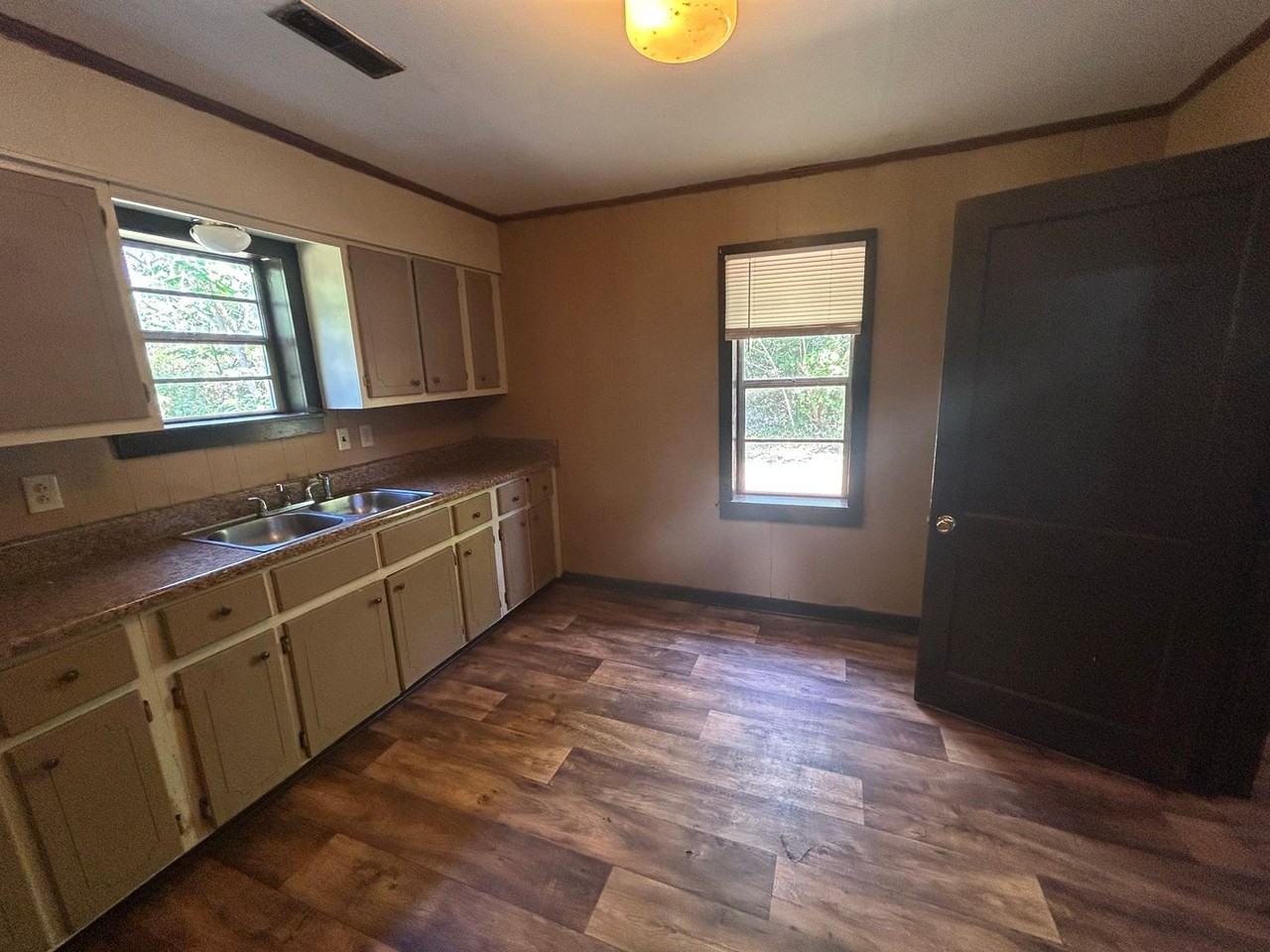 1977 Fulton Rd - Photo 5 of 8