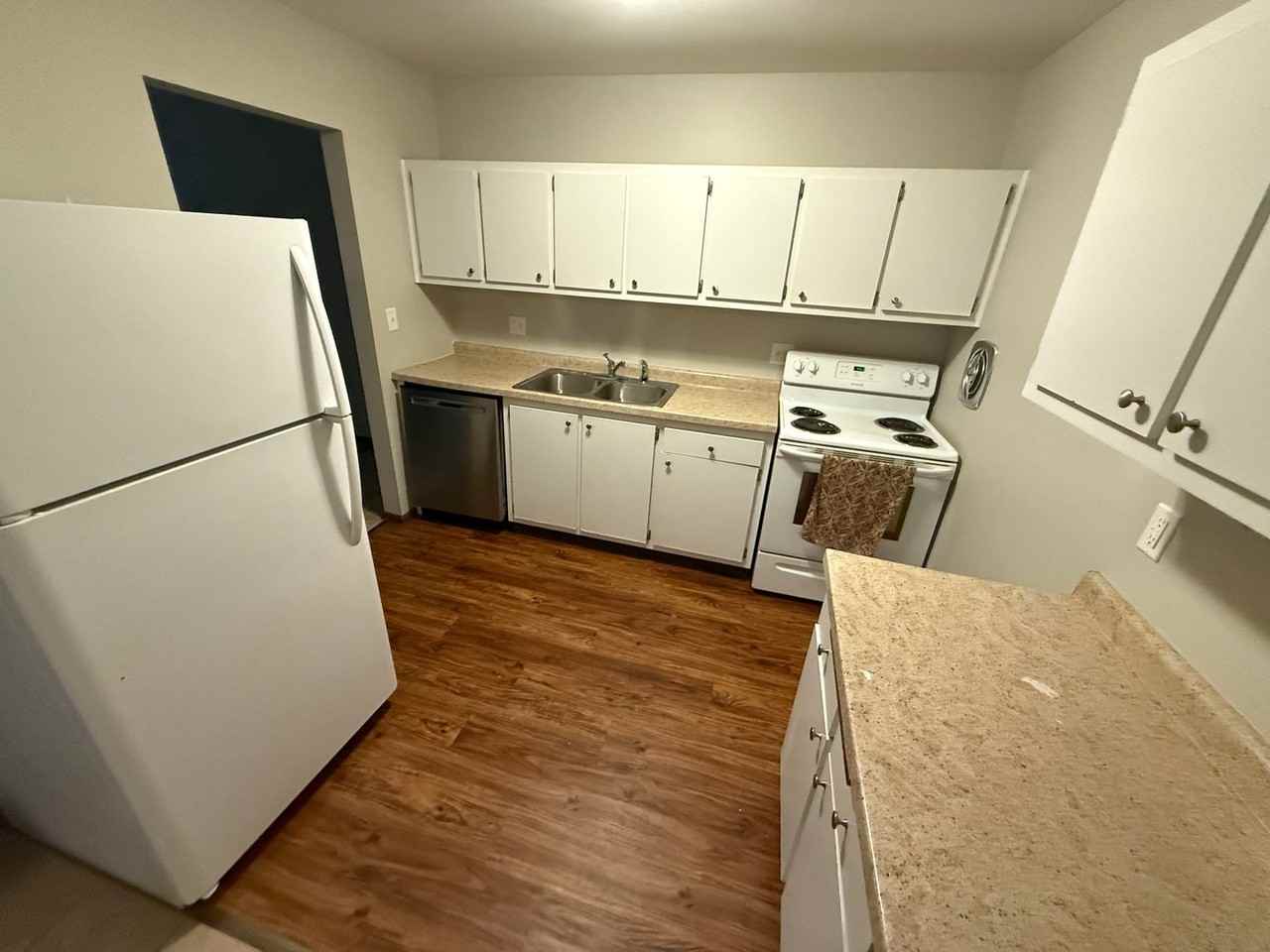 Williamsburg Flats 215 - Photo 5 of 34