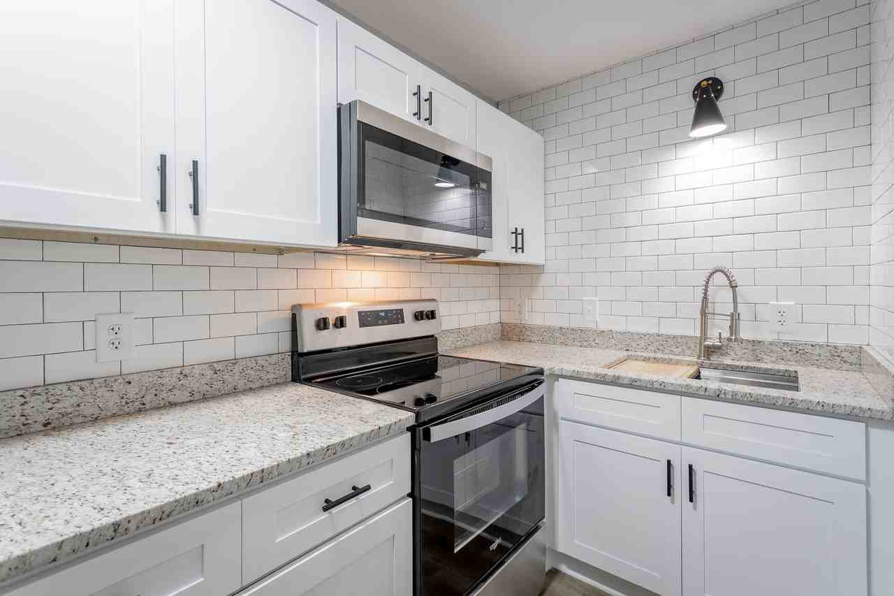 655 4th St Ne - Photo 7 of 34