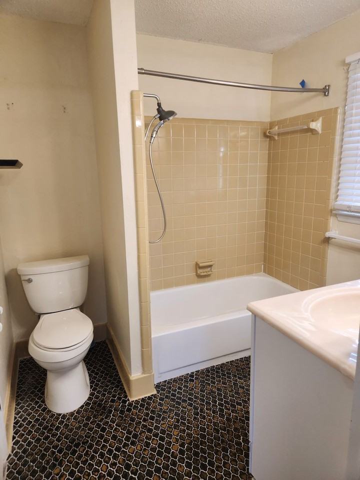 3108 Saint Louis St - Photo 4 of 10