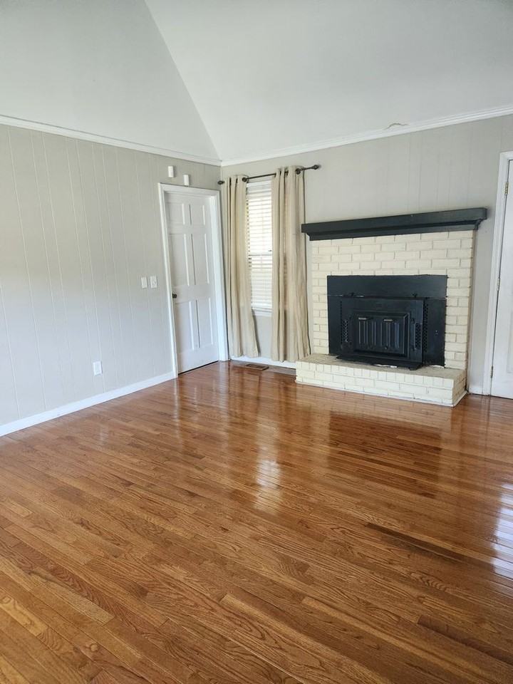 3108 Saint Louis St - Photo 6 of 10