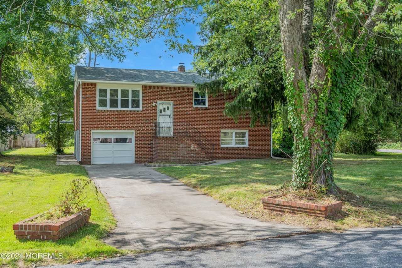 152 Clifford B Wright Street - Photo 2 of 27