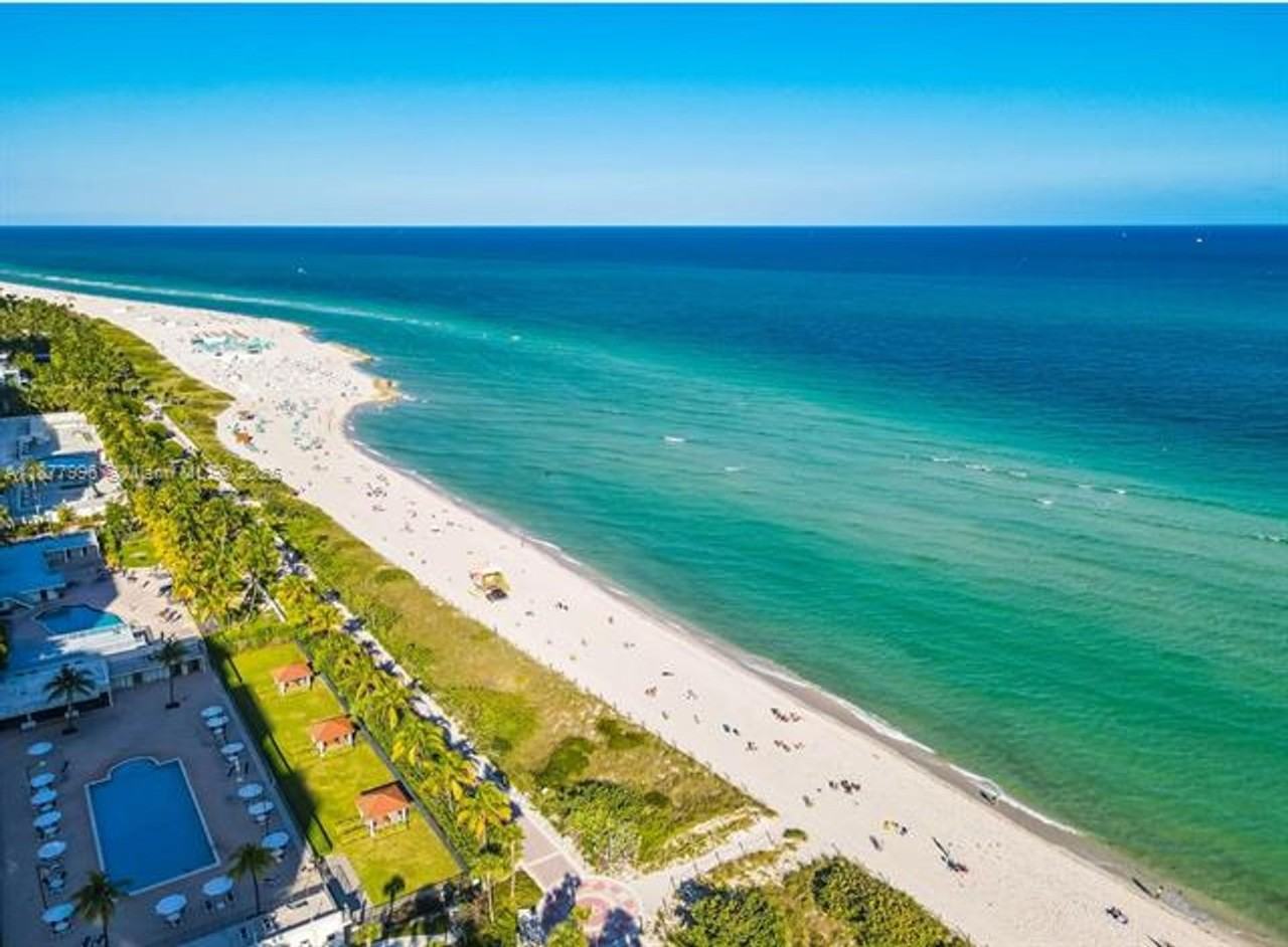 2555 2555 Collins Ave appt 2200 - Photo 4 of 36