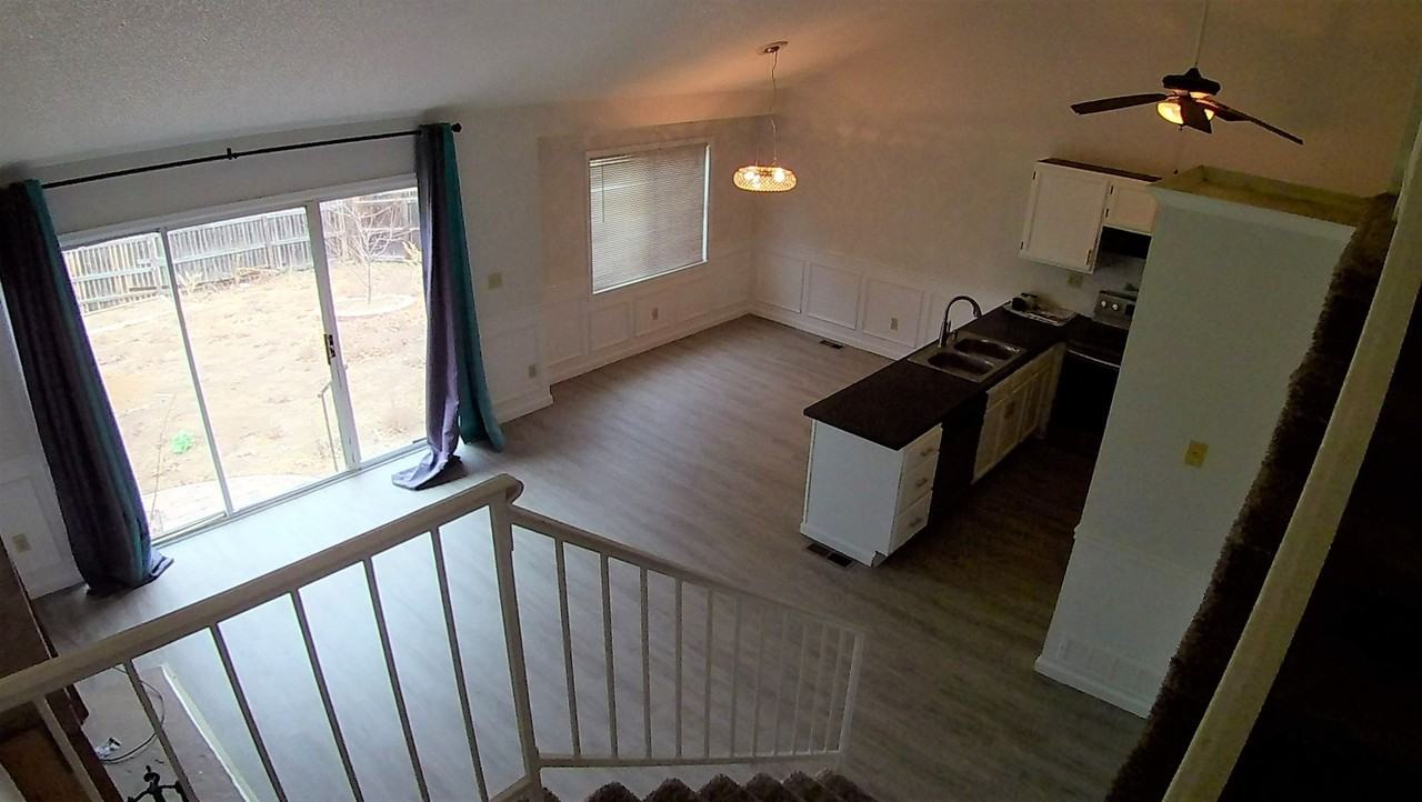 19978 E Eastman Ave - Photo 6 of 18