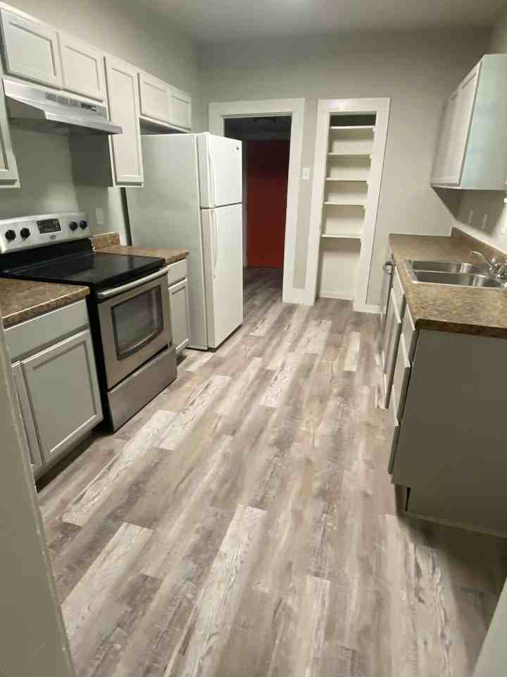 501 Amarillo St - Photo 6 of 14