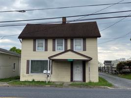 featured image of 7540 Lincoln Way W