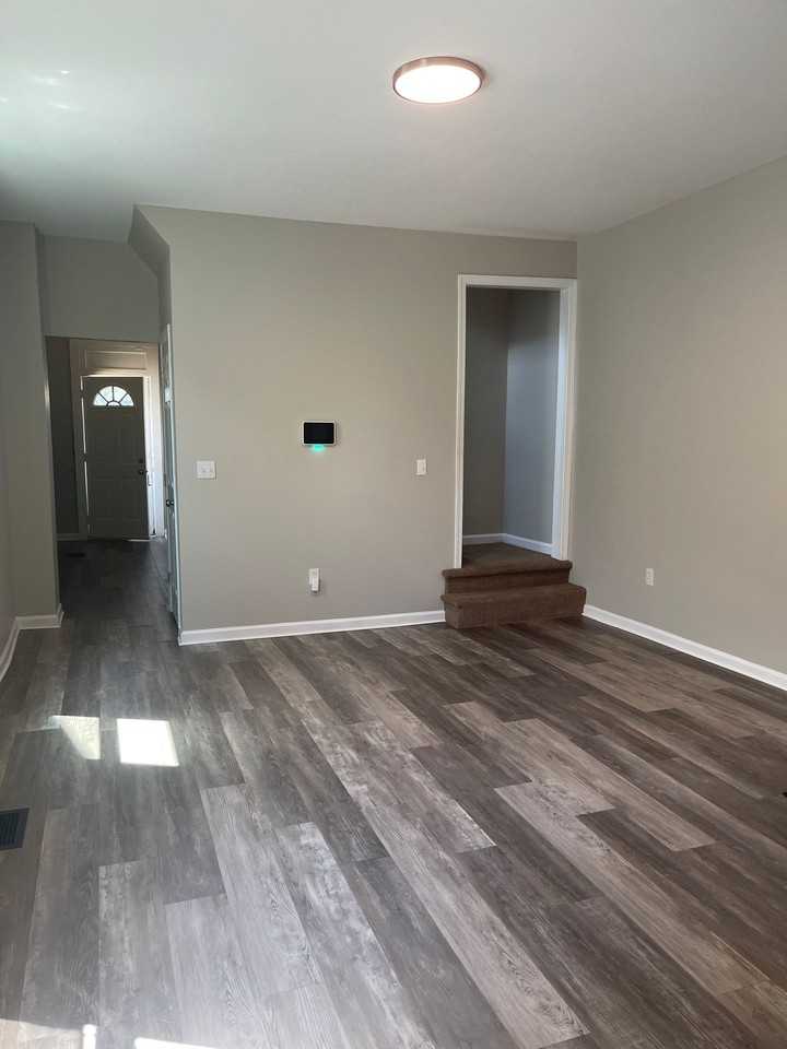 482 E. Markison Avenue - Photo 2 of 11