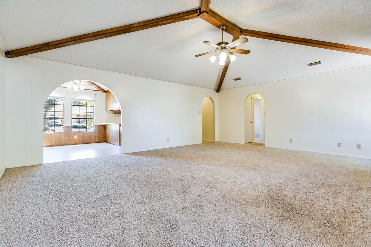 3846 Deerfield Rd - Photo 3 of 28