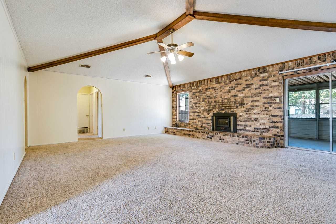 3846 Deerfield Rd - Photo 4 of 28