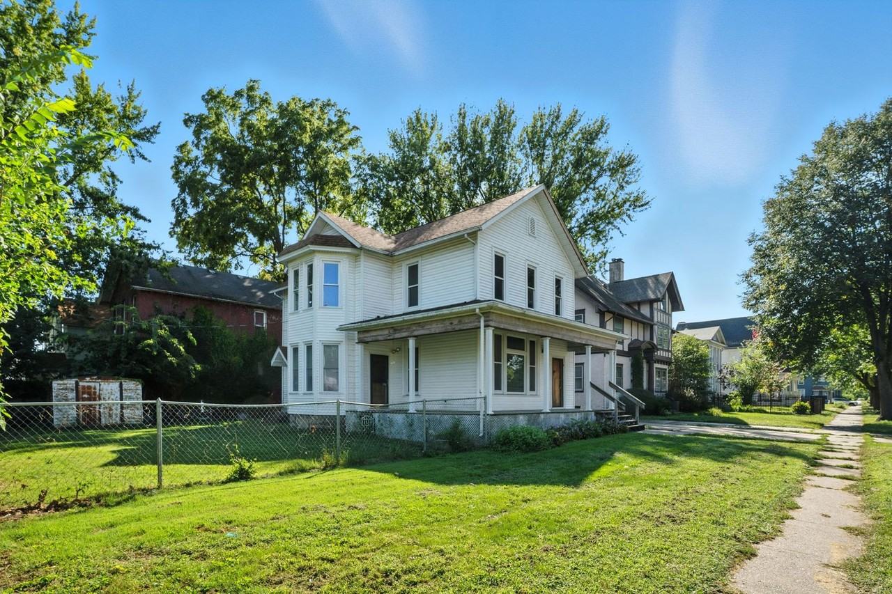 325 Kirkwood Blvd - Photo 3 of 30