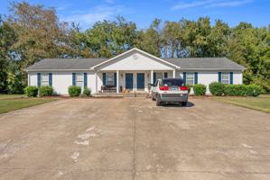 featured image of 640 Forest Circle Dr