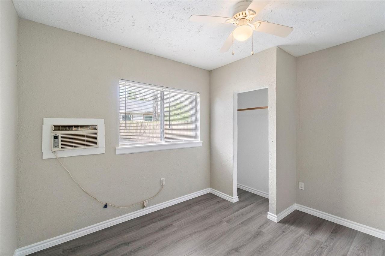 711 AVENUE A - Photo 5 of 8