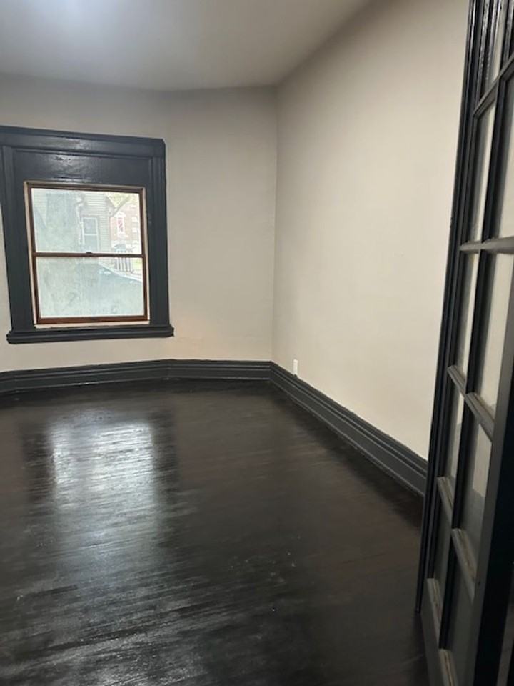 238 Chamberlain St - Photo 5 of 20