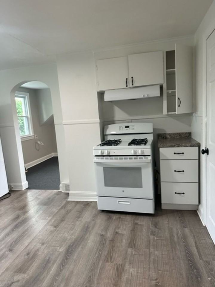 255 255 Blakeslee_A23 - Photo 4 of 19