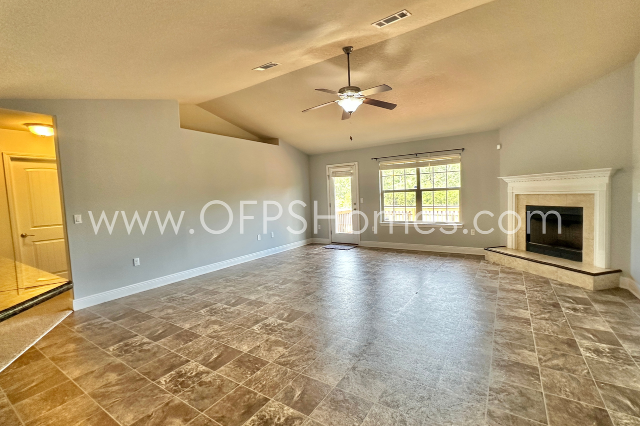 306 Gauntlet Dr - Photo 7 of 23